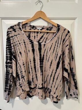 Splendid Beige and Black Tie-Dye Long Sleeve Crewneck